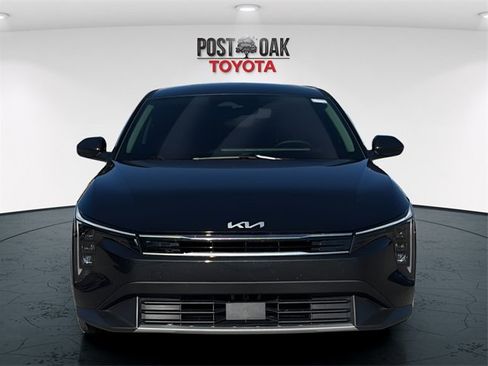 Used 2025 Kia K4 EX image 2