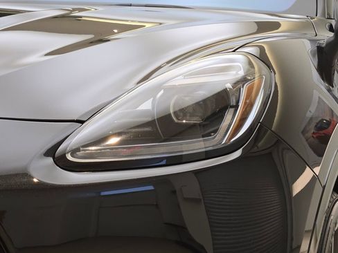 Used 2023 Maserati Grecale GT image 5