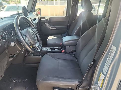 Used 2015 Jeep Wrangler Unlimited Sport w/ Quick Order Package 24S AWD/4WD image 10