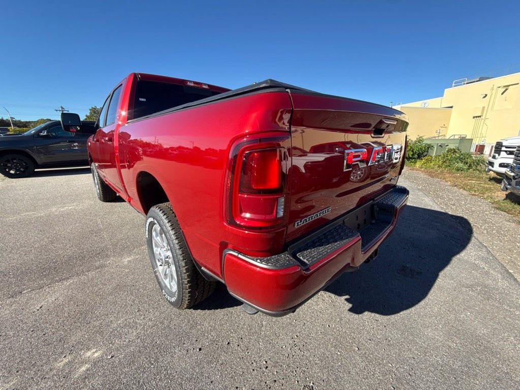 New 2027 RAM 2500 Laramie AWD/4WD image 3