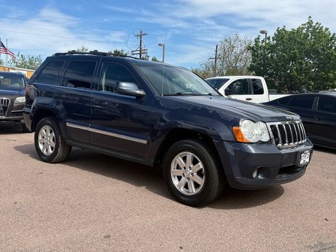 Used 2009 Jeep Grand Cherokee Limited w/ Trailer Tow Group IV AWD/4WD image 2