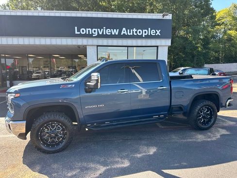 Used 2024 Chevrolet Silverado 2500 LTZ w/ LTZ Premium Package AWD/4WD image 1