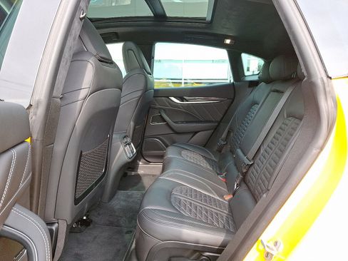 Used 2022 Maserati Levante Modena S image 10