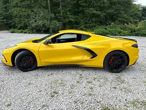 New 2027 Chevrolet Corvette Stingray Coupe w/ 2LT RWD image 5