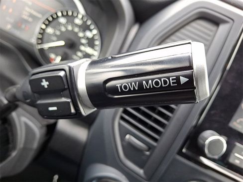 Used 2023 Nissan Titan SV w/ Accessory Utility Package image 17