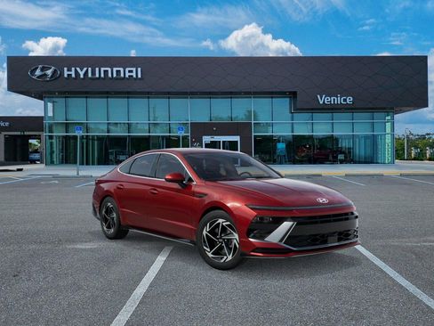 New 2026 Hyundai Sonata SEL FWD image 2