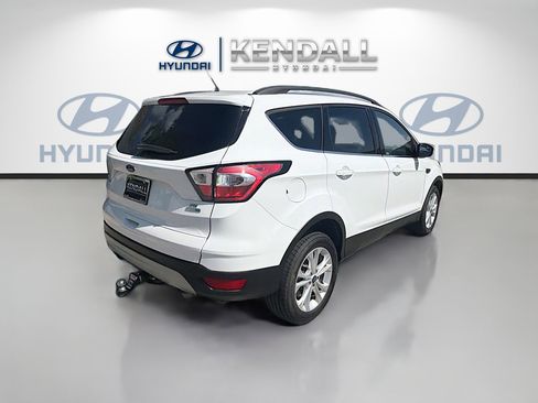 Used 2018 Ford Escape SE image 6