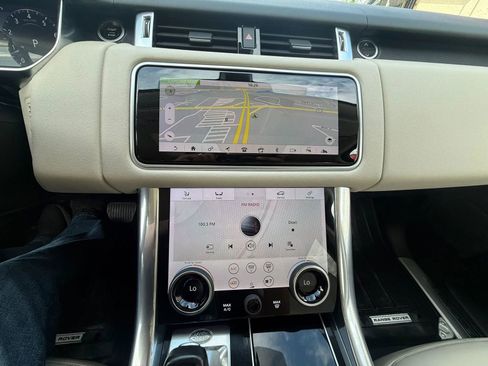 Used 2019 Land Rover Range Rover Sport HSE AWD/4WD image 25