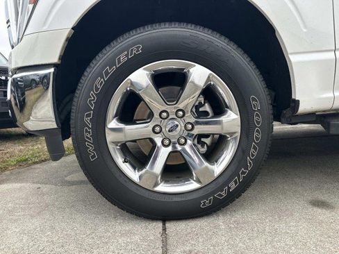 Used 2023 Ford F150 Lariat w/ Equipment Group 502A High image 4