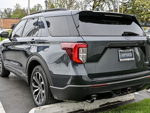 Used 2023 Ford Explorer ST-Line w/ Class IV Trailer Tow Package AWD/4WD image 8