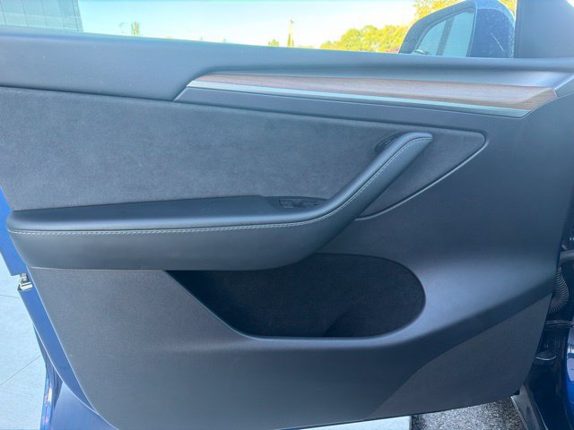 Used 2023 Tesla Model Y Long Range AWD/4WD image 20