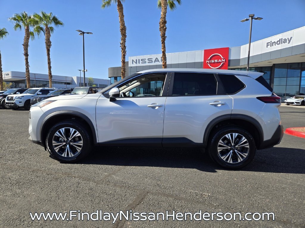 Used 2023 Nissan Rogue SV FWD image 3