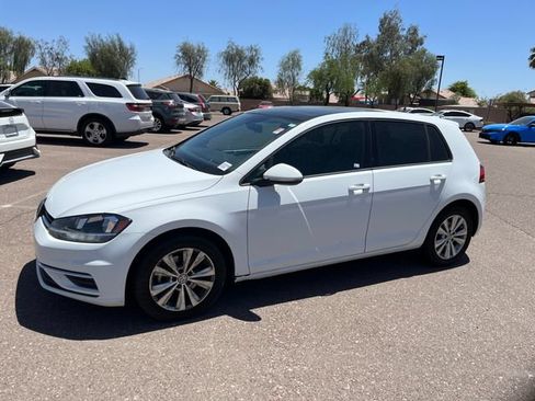 Used 2020 Volkswagen Golf 4-Door FWD image 1