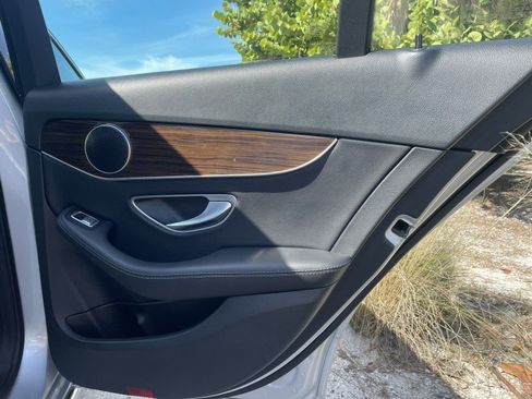 Used 2018 Mercedes-Benz C 300 Sedan w/ Premium Package image 25
