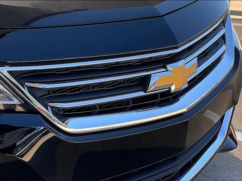 Used 2018 Chevrolet Impala LT image 29