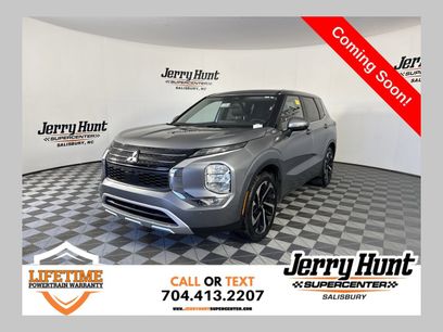 Used 2024 Mitsubishi Outlander SE
