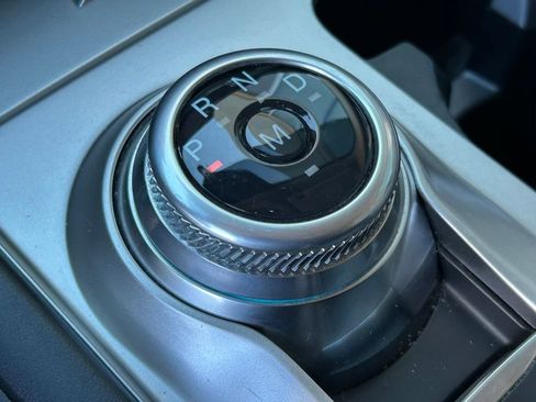 Certified 2020 Ford Explorer XLT image 25