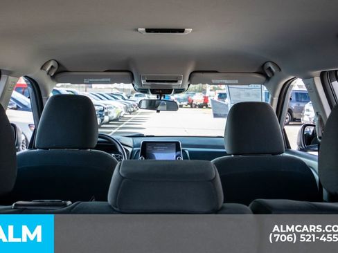 Used 2024 Nissan Rogue S image 12