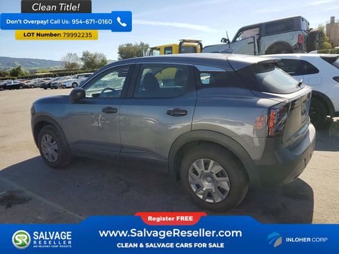 Used 2025 Nissan Kicks S FWD image 3