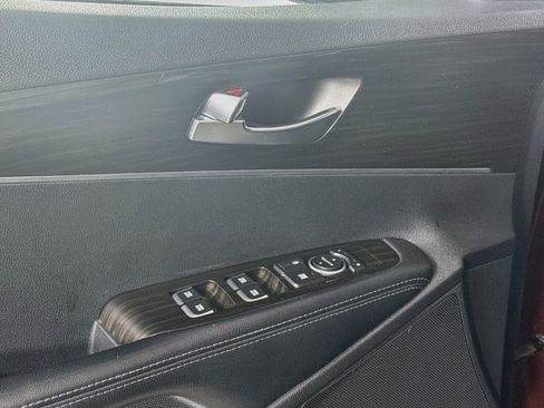Used 2020 Kia Sorento LX FWD image 24