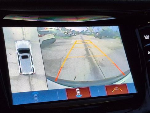 Used 2020 Cadillac Escalade Luxury RWD image 18
