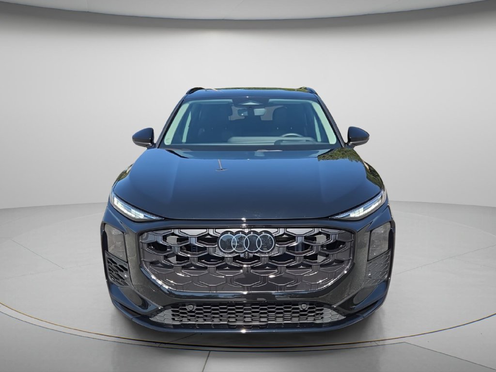 Certified 2026 Audi Q3 quattro 2.0T AWD/4WD image 4