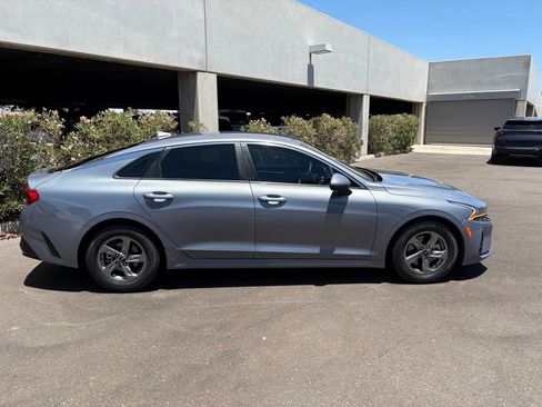 Used 2023 Kia K5 LXS FWD image 4