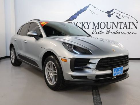 Used 2019 Porsche Macan AWD/4WD image 1
