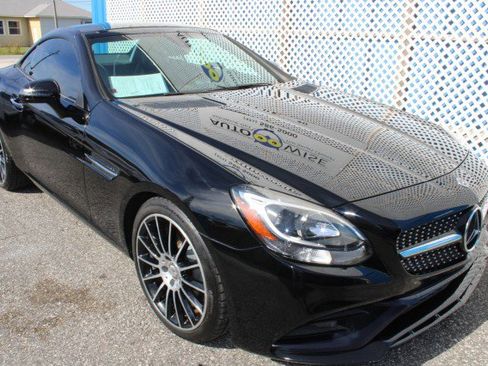 Used 2019 Mercedes-Benz SLC 300 image 4