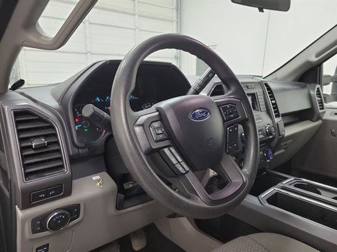 Used 2018 Ford F150 XLT w/ Max Trailer Tow Package image 18