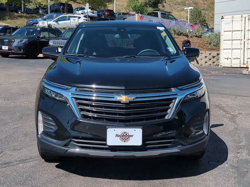 Used 2023 Chevrolet Equinox LT w/ Driver Convenience Package image 2