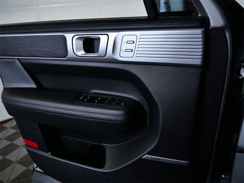 Used 2025 Hyundai Santa Fe Limited image 28