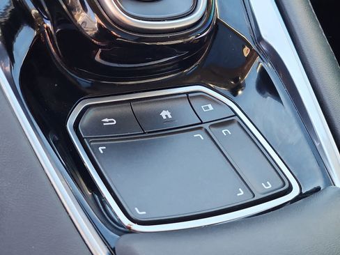 Used 2024 Acura RDX SH-AWD image 23