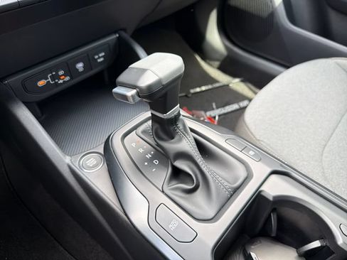 New 2026 Kia K4 FWD image 15