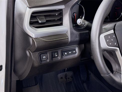 Used 2023 GMC Acadia SLT w/ Technology Package image 4