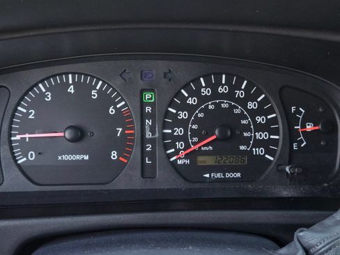 Used 2000 Toyota Sienna LE FWD image 21