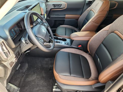New 2026 Ford Bronco Sport Outer Banks AWD/4WD image 9