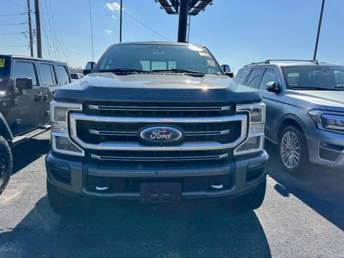Used 2020 Ford F250 Platinum w/ FX4 Off-Road Package image 2