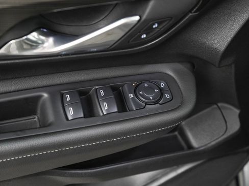 Used 2024 GMC Terrain SLE FWD image 19