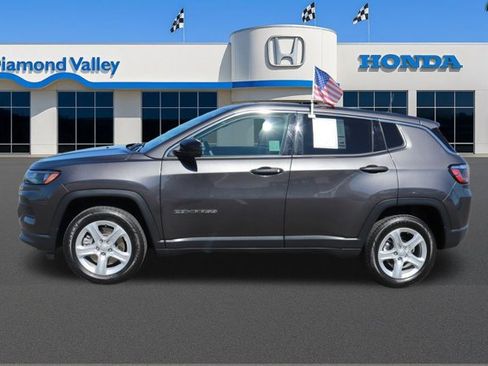 Used 2023 Jeep Compass Sport image 7