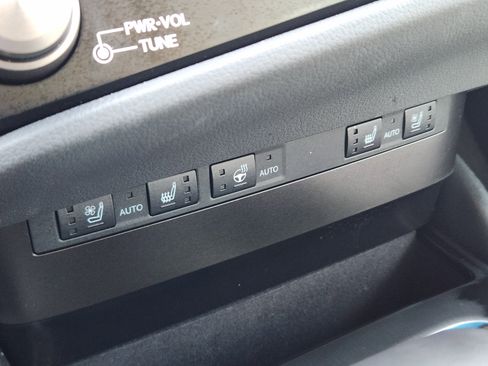 Used 2025 Lexus ES 300h w/ Premium Package image 22