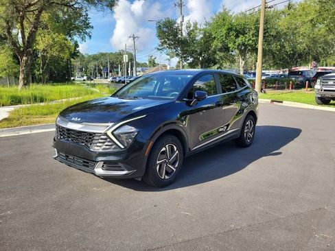 Used 2023 Kia Sportage LX AWD/4WD image 4