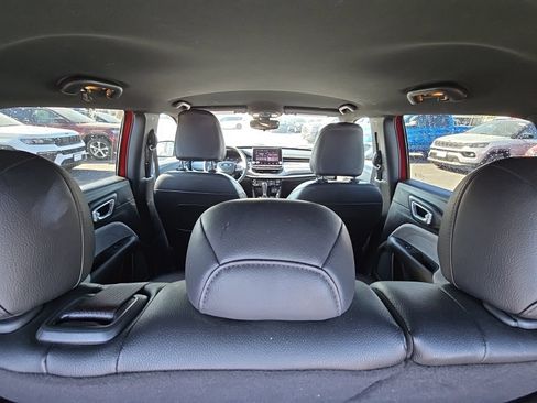 Used 2024 Jeep Compass Latitude AWD/4WD image 38