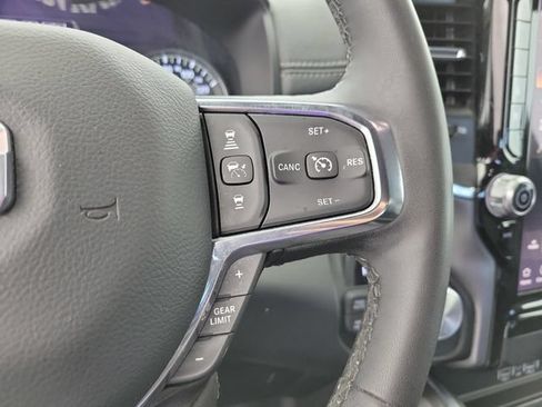 Used 2025 RAM 1500 Laramie AWD/4WD image 23