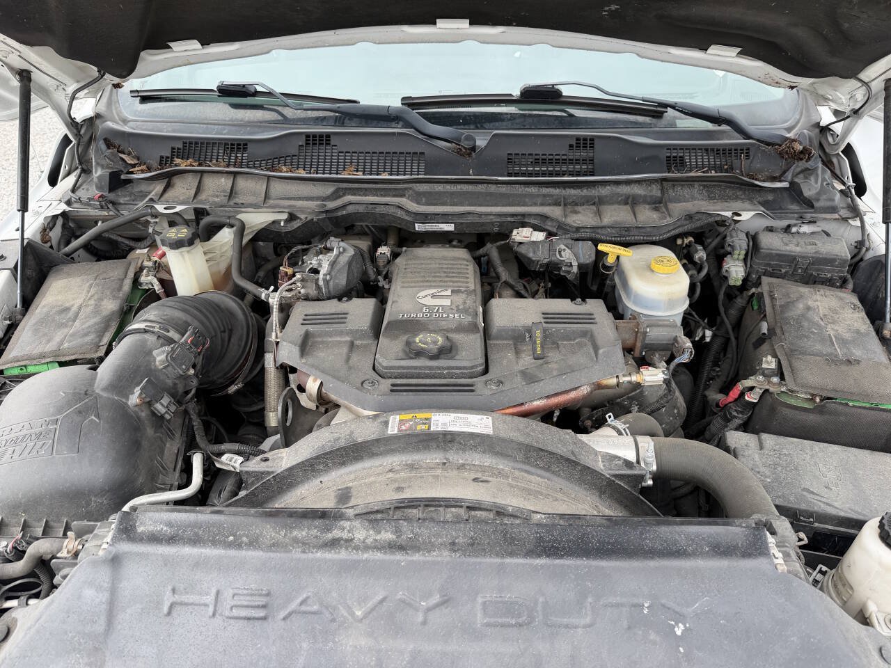 Used 2014 RAM 3500 Laramie AWD/4WD image 15