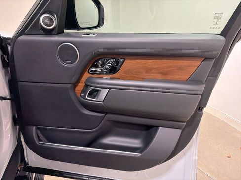 Used 2020 Land Rover Range Rover SV Autobiography Dynamic image 23