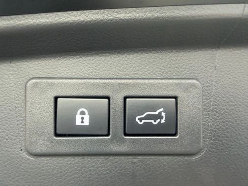 Certified 2025 Subaru Outback Premium AWD/4WD image 23