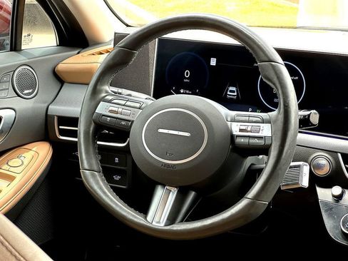 Used 2025 Hyundai Sonata Limited FWD image 33