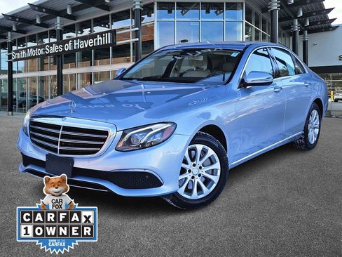 Used 2017 Mercedes-Benz E 300 4MATIC image 1