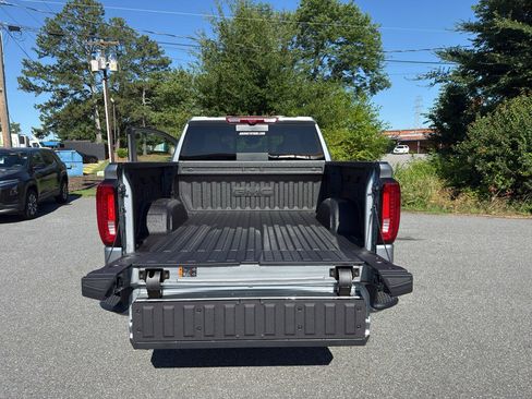 New 2026 GMC Sierra 1500 AT4 w/ Technology Package AWD/4WD image 22